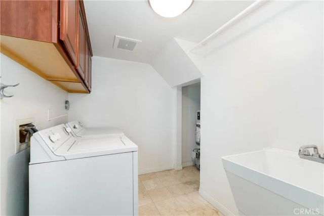 9301 Shirley Avenue 28, Northridge, CA 91324