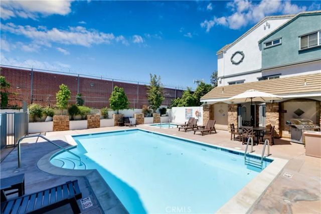 9301 Shirley Avenue 28, Northridge, CA 91324
