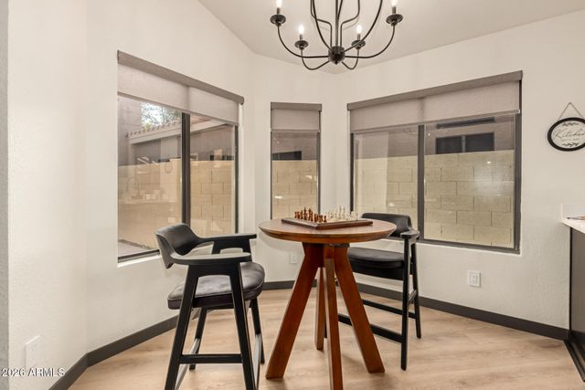 22 E CAROLINE Lane, Tempe, AZ 85284