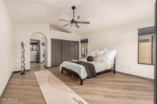 22 E CAROLINE Lane, Tempe, AZ 85284