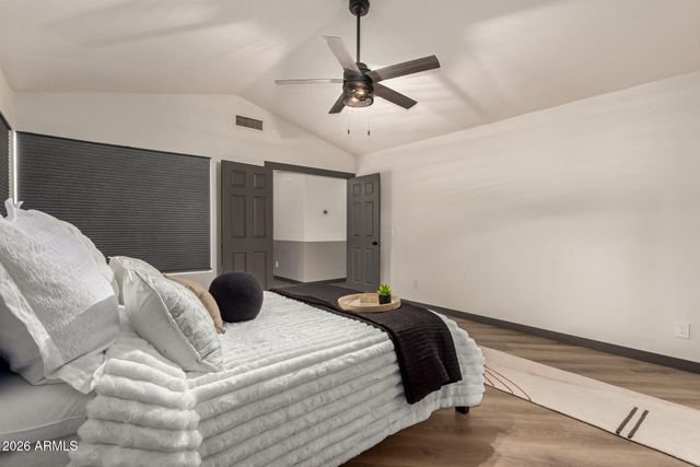 22 E CAROLINE Lane, Tempe, AZ 85284