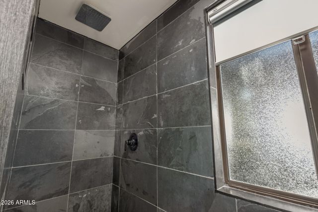 22 E CAROLINE Lane, Tempe, AZ 85284