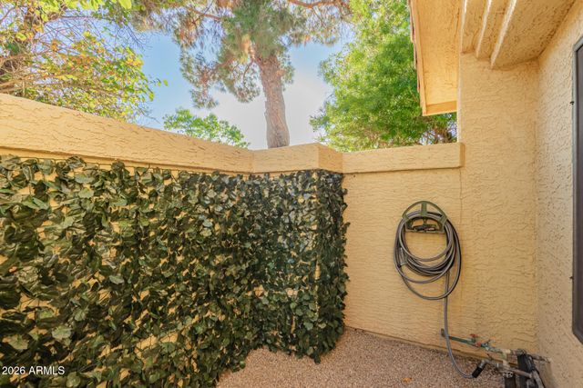 22 E CAROLINE Lane, Tempe, AZ 85284