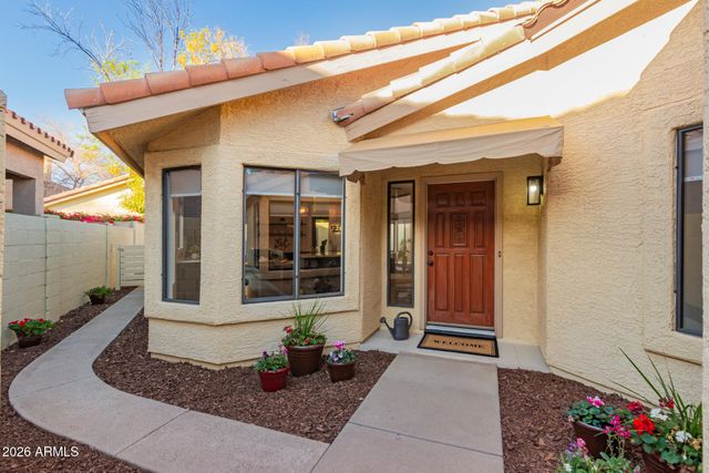 22 E CAROLINE Lane, Tempe, AZ 85284