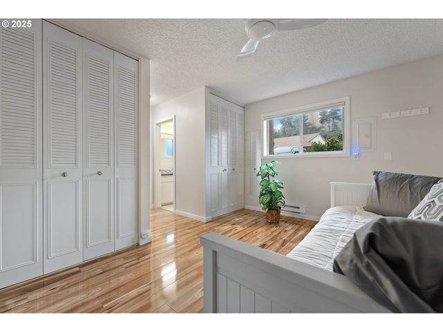 11510 Sw CROWN Dr 5, King City, OR 97224