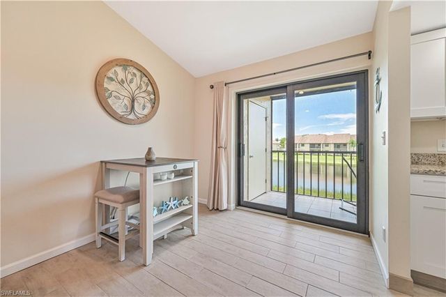 8475 Charter Club CIR # 5, Fort Myers, FL 33919