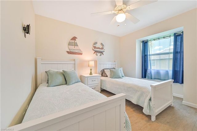 8475 Charter Club CIR # 5, Fort Myers, FL 33919