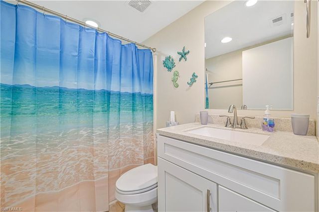 8475 Charter Club CIR # 5, Fort Myers, FL 33919