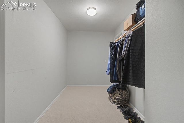 20 Luxury Lane, Colorado Springs, CO 80921