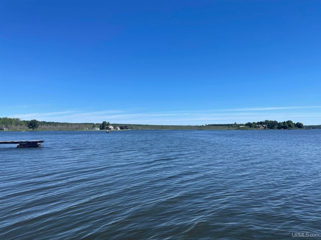 52170 Canal Road, Houghton, MI 49931