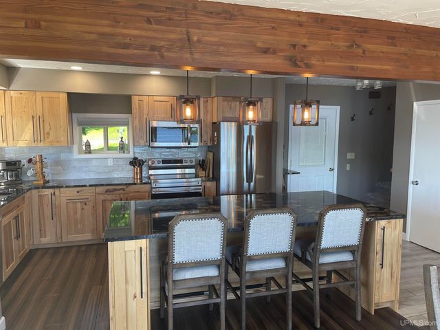 52170 Canal Road, Houghton, MI 49931