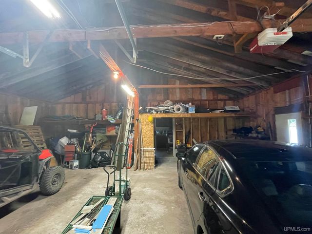 52170 Canal Road, Houghton, MI 49931