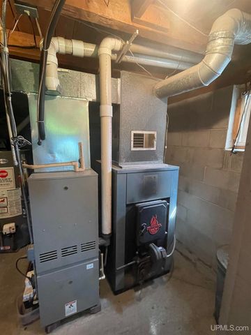 52170 Canal Road, Houghton, MI 49931