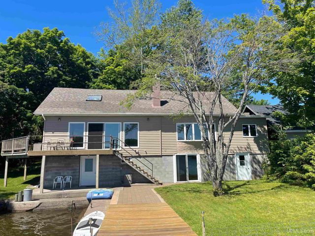 52170 Canal Road, Houghton, MI 49931