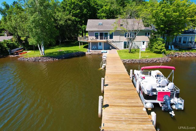 52170 Canal Road, Houghton, MI 49931