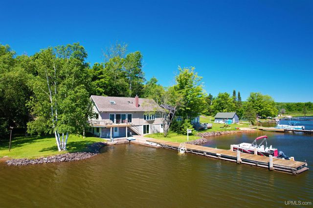 52170 Canal Road, Houghton, MI 49931