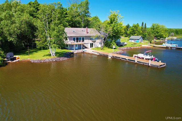 52170 Canal Road, Houghton, MI 49931