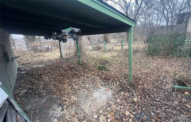 7497 Rowles Avenue, St Louis, MO 63135