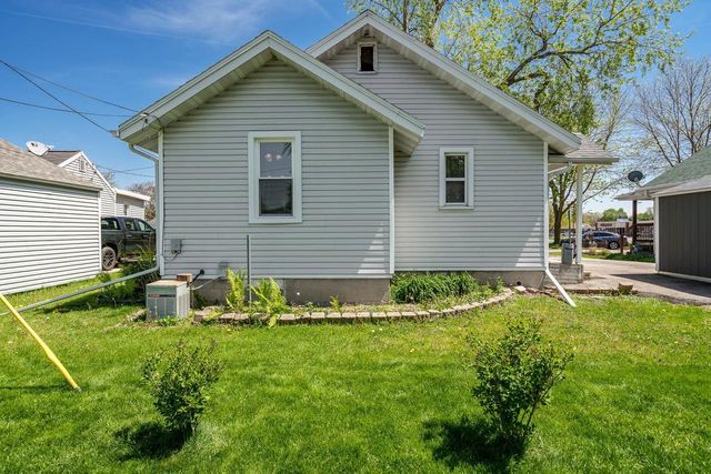 1413 Woodman Road, Janesville, WI 53545