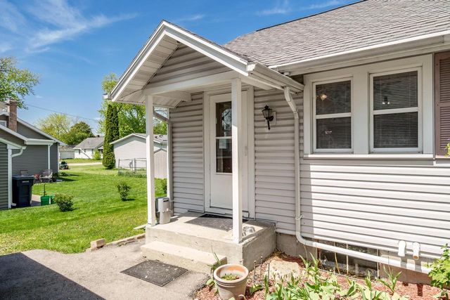 1413 Woodman Road, Janesville, WI 53545