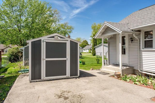 1413 Woodman Road, Janesville, WI 53545