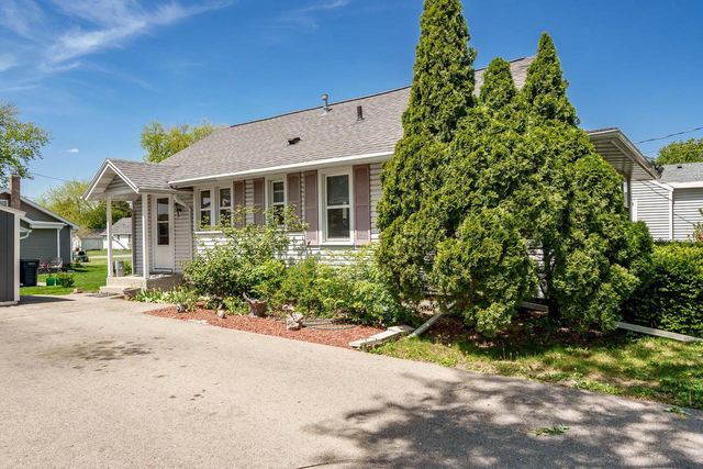 1413 Woodman Road, Janesville, WI 53545