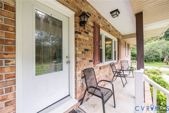 9016 Robin Rd, Disputanta, VA 23842