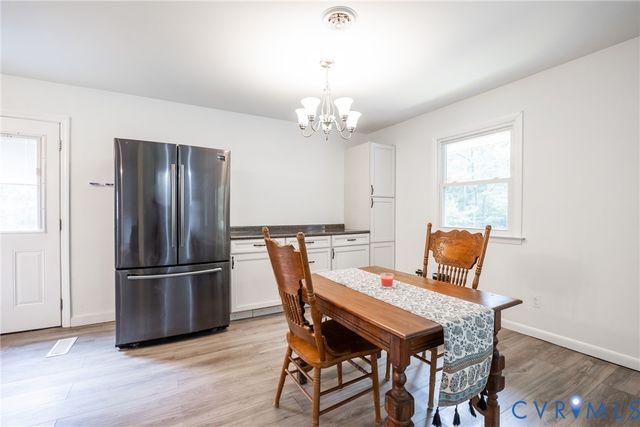 9016 Robin Rd, Disputanta, VA 23842