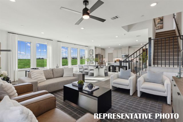208 Dylan Way, Midlothian, TX 76065