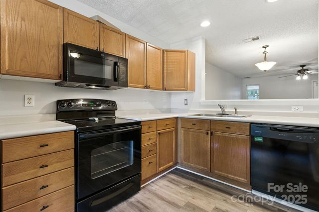7553 Petrea Lane, Charlotte, NC 28227