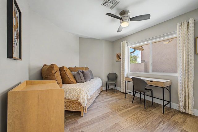 4524 E Shomi Street, Phoenix, AZ 85044