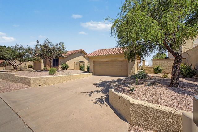 4524 E Shomi Street, Phoenix, AZ 85044