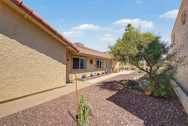 4524 E Shomi Street, Phoenix, AZ 85044