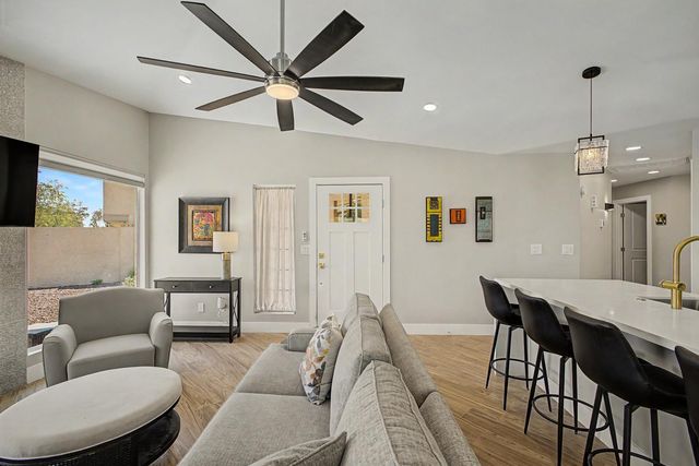 4524 E Shomi Street, Phoenix, AZ 85044