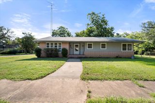 308 N 4th Street, Wortham, TX 76693