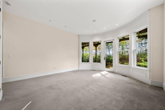 31 Monisa Kay Drive, Plymouth, MA 02360