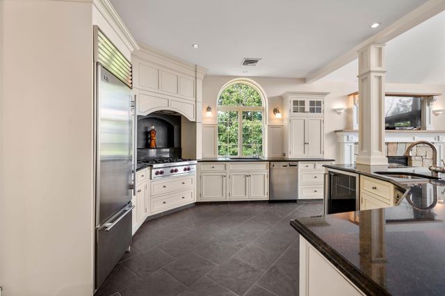 31 Monisa Kay Drive, Plymouth, MA 02360