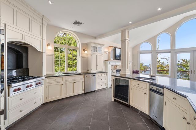 31 Monisa Kay Drive, Plymouth, MA 02360
