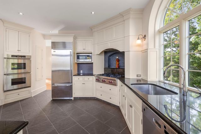 31 Monisa Kay Drive, Plymouth, MA 02360
