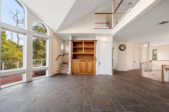 31 Monisa Kay Drive, Plymouth, MA 02360