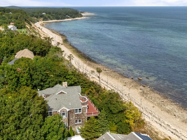 31 Monisa Kay Drive, Plymouth, MA 02360