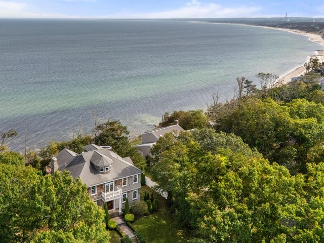 31 Monisa Kay Drive, Plymouth, MA 02360