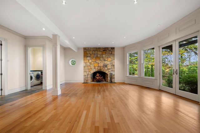 31 Monisa Kay Drive, Plymouth, MA 02360