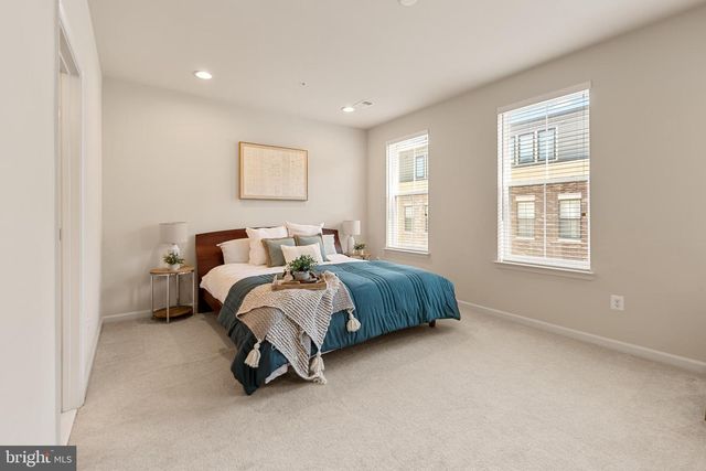 507 SILVER CLIPPER LN, Oxon Hill, MD 20745