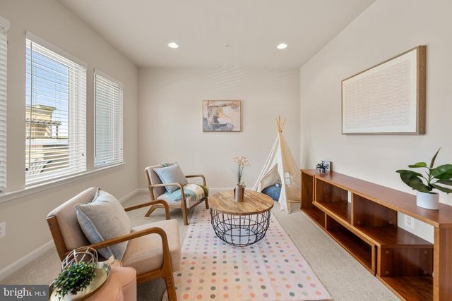 507 SILVER CLIPPER LN, Oxon Hill, MD 20745