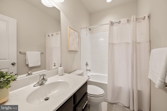 507 SILVER CLIPPER LN, Oxon Hill, MD 20745