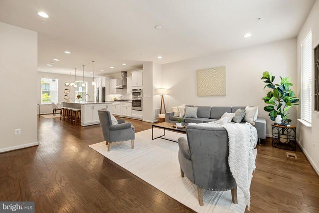 507 SILVER CLIPPER LN, Oxon Hill, MD 20745