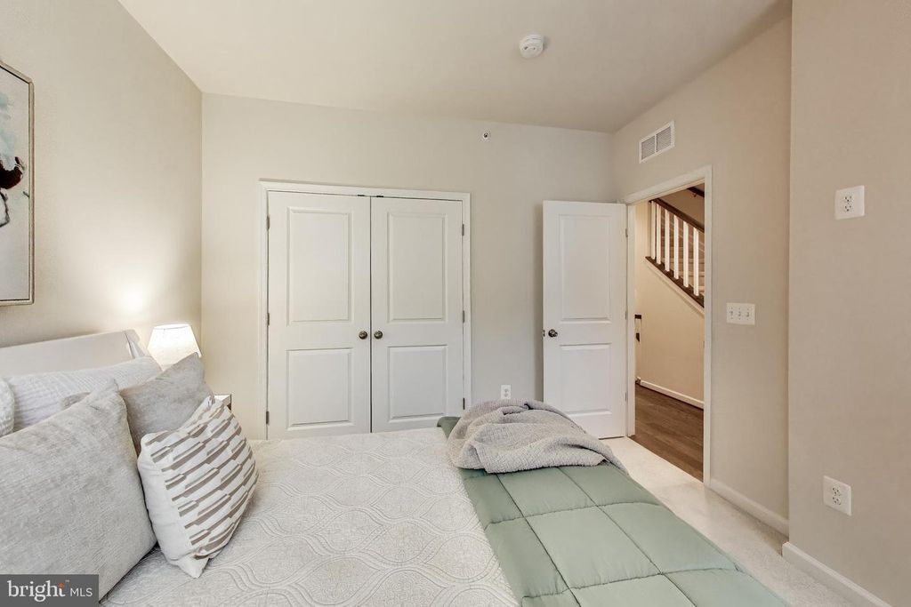 Image 14 of property listing at 507 SILVER CLIPPER LN, Oxon Hill, MD 20745