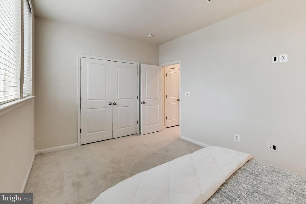 Image 20 of property listing at 507 SILVER CLIPPER LN, Oxon Hill, MD 20745