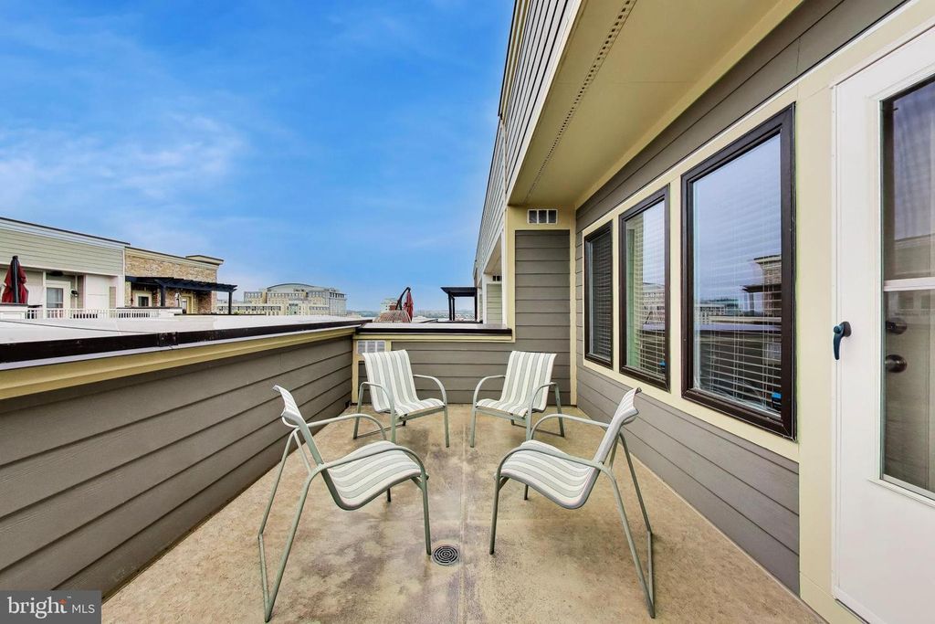 Image 23 of property listing at 507 SILVER CLIPPER LN, Oxon Hill, MD 20745